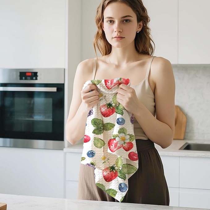 Jztco 2Pcs Strawberry Kitchen Towels 24x14 Inch, Summer Fruits Seamless Pattern Hand Towels for Kitchen Home Decor, Absorbent Microfiber Dish Cloth Tea Towel, Strawberry Gifts for Women Mom Grandma