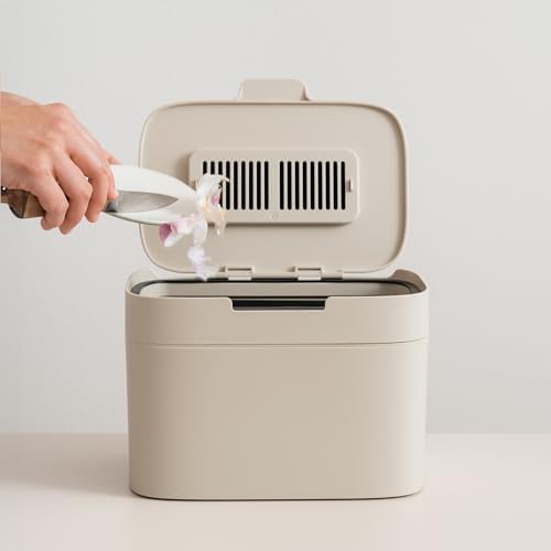KAZAI. Compost Bin Kitchen 'Elin' | 1.2 GAL / 4.5L Countertop Compost Bin with Lid & Carbon Filter | Odor-Free, Dishwasher Safe, with Inner Bucket | Small Indoor Kitchen Composter | Taupe - Image 3