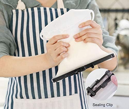 Reusable Silicone Stand-Up Food Storage Freezer Bags Microwave Freezer Dishwasher Safe Snack Bags (2 x 33 Oz + 2 x 17 Oz Random Color)
