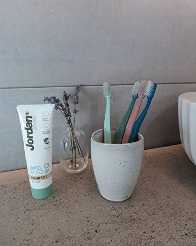 Jordan* ® | Green Clean Manual Toothbrush | Sustainable, Scandinavian Design, Soft Bristles, Mixed Colors | 4 Units - Image 5