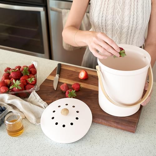 Beautiful Kitchen Compost Bin with Smell Proof Lid for Your Countertop - Image 4