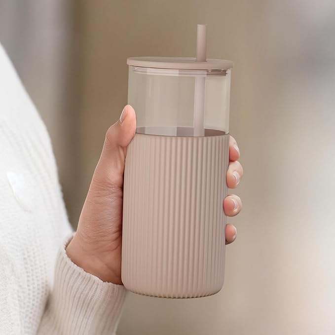 SANDJEST Glass Tumbler with Straw and Lid, Glass Water Bottle with Silicone Sleeve 20oz, Smoothie, Iced Coffee Cup, Gifts for Women Teen Girls Birthday Christmas (Light Brown)