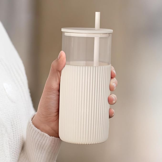 SANDJEST Glass Tumbler with Straw and Lid, Glass Water Bottle with Silicone Sleeve 20oz, Smoothie, Iced Coffee Cup, Gifts for Women Teen Girls Birthday Christmas (Cream)