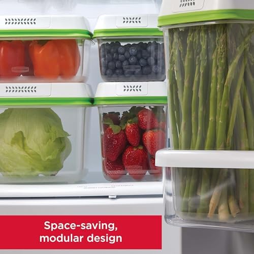 Rubbermaid FreshWorks Produce Saver, Medium and Large Storage Containers, 8-Piece Set, Set of 4, Med & Lg, Clear - Image 3