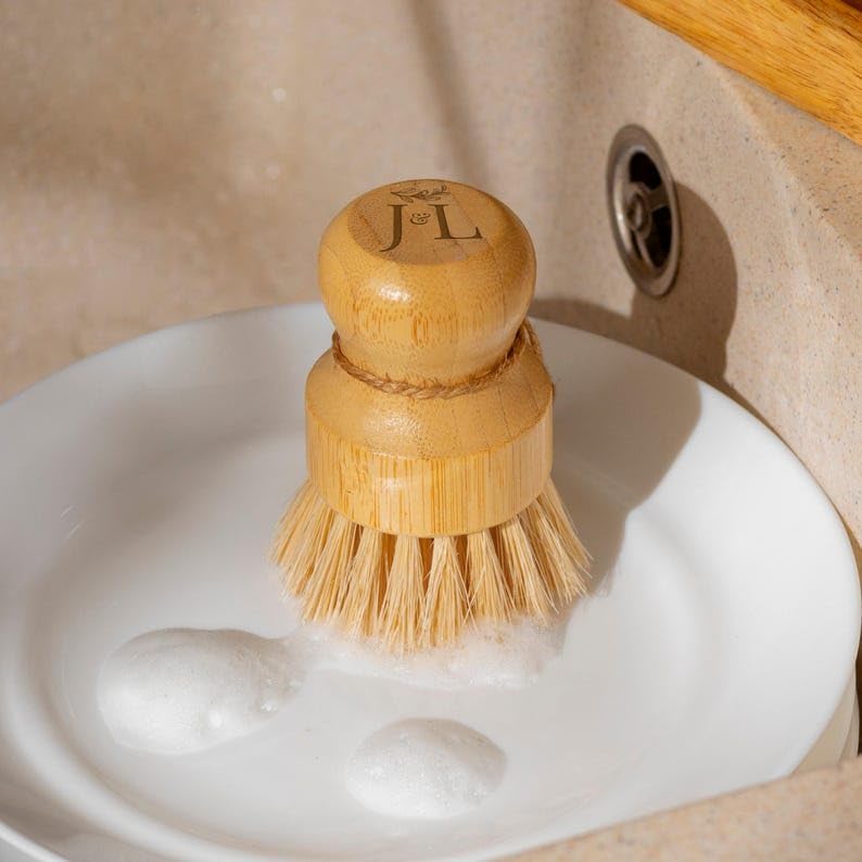 J&L Naturals Bamboo Hand Dish Brush, Handleless, Natural, Bamboo and Sisal Fibers, for Scrubbing Pots, Pans, and Everyday Dishes, Eco-Friendly - Image 3