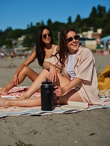 STANLEY Quencher H2.0 Tumbler with Handle & Straw 64 oz Flowstate 3-Position Lid Large Capacity for Travel & Sports Insulated Stainless Steel Cup BPA-Free Black (Pack of 4) - Image 6