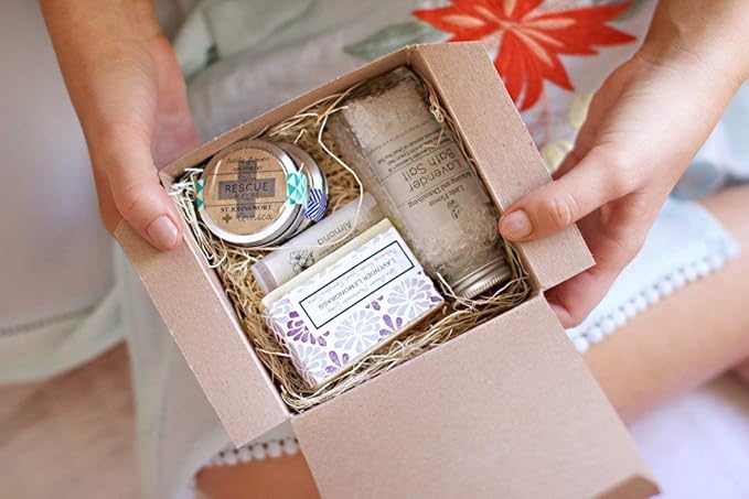 Classic Spa Gift Set for Women – Handmade Self Care Gift Box with Natural Bath & Body Essentials – Relaxing Holiday Gift for Mom, Sister, Best Friend, or Wife – Christmas Spa Gift Basket