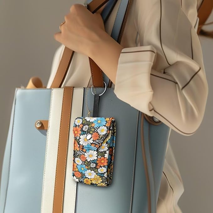 Hippie Flower Travel Tissue Holder Portable Tissue Holder for Purse Coin Keys Snap Button Enclosed Purse Size Tissues Packs for Travel Daily Outgoing