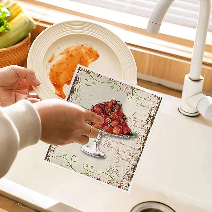 Swedish Dishcloths for Kitchen, Papaya Reusable Paper Towels Washable, Vintage Strawberries Swedish DishCloths for Friut, 4 Pack Dish Towels for Kitchen