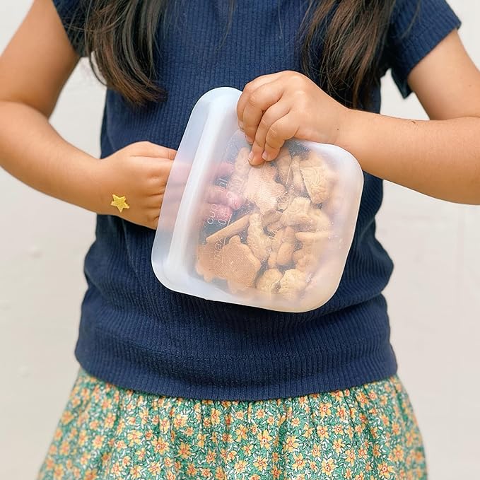 purifyou Set of 5 Reusable Silicone Storage Snack Bags 6oz / 16oz / 32oz / 64oz Self-Seal Food Storage Container for Fruits, Vegetables, Sandwiches, Dishwasher Safe & Leak-free (White, 6oz)