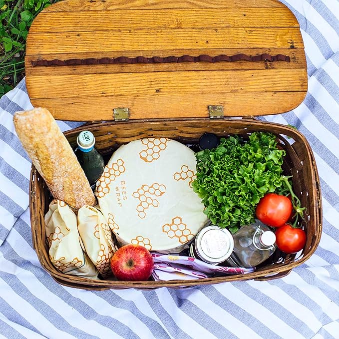 Bee's Wrap Beeswax Wraps for Food - Honeycomb Large 3 Pack Made in USA Reusable & Organic Food Wraps, Sandwich Wrap & Bowl Covers - Eco-Friendly Alternative to Aluminum Foil & Plastic Wrap