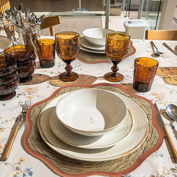 13.8 inch Fall Round Woven Placemats Set of 10 Boho Scalloped Rattan Place Mats Natural Water Hyacinth Flower Shaped Weave Mats Rustic Wicker Mats Autumn Fall Thanksgiving Table Decor