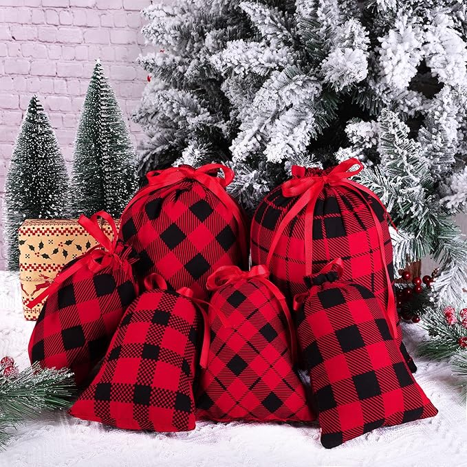 Aneco 15 Packs Christmas Buffalo Plaid Gift Bags with Drawstring Xmas Stocking Bags with 24 Pieces Kraft Tags for Gift Wrapping, Daily use, Assorted sizes