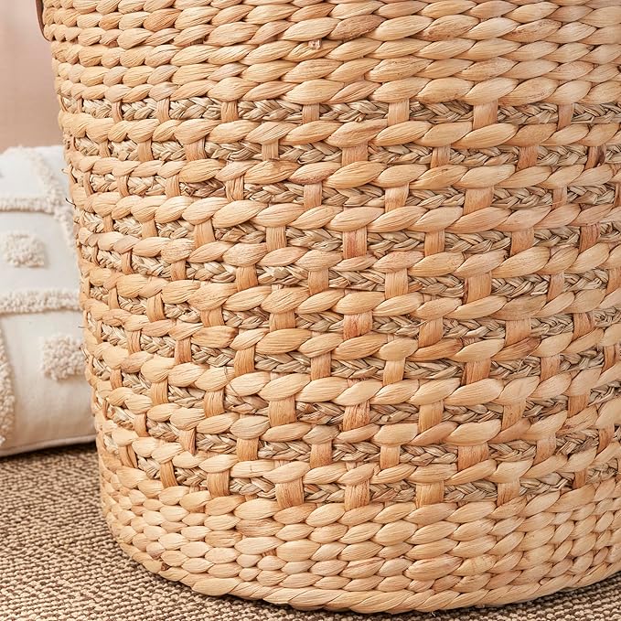 Isidore Water Hyacinth Storage Basket, Round Woven Design (Natural Brown, 15.7 x 15.7 x 11.8 in)