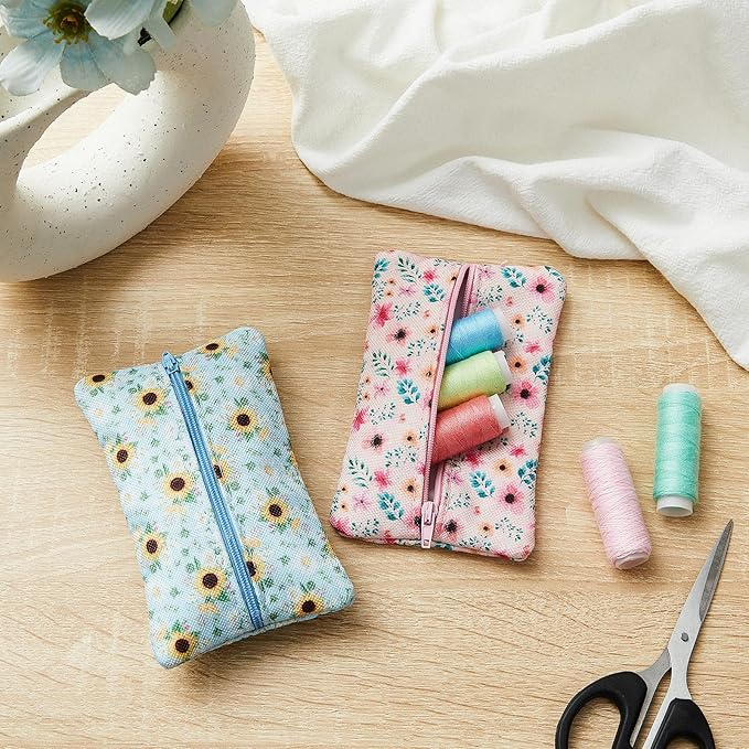 Kigeli 2 Pieces Purse Tissue Holder Travel Tissue Pouch for Purse Fabric Zipper Enclosed Pouches Reusable Flower Pattern Paper Holder for Coins, 5.25 x 3 Inches(Floral Flower Print)